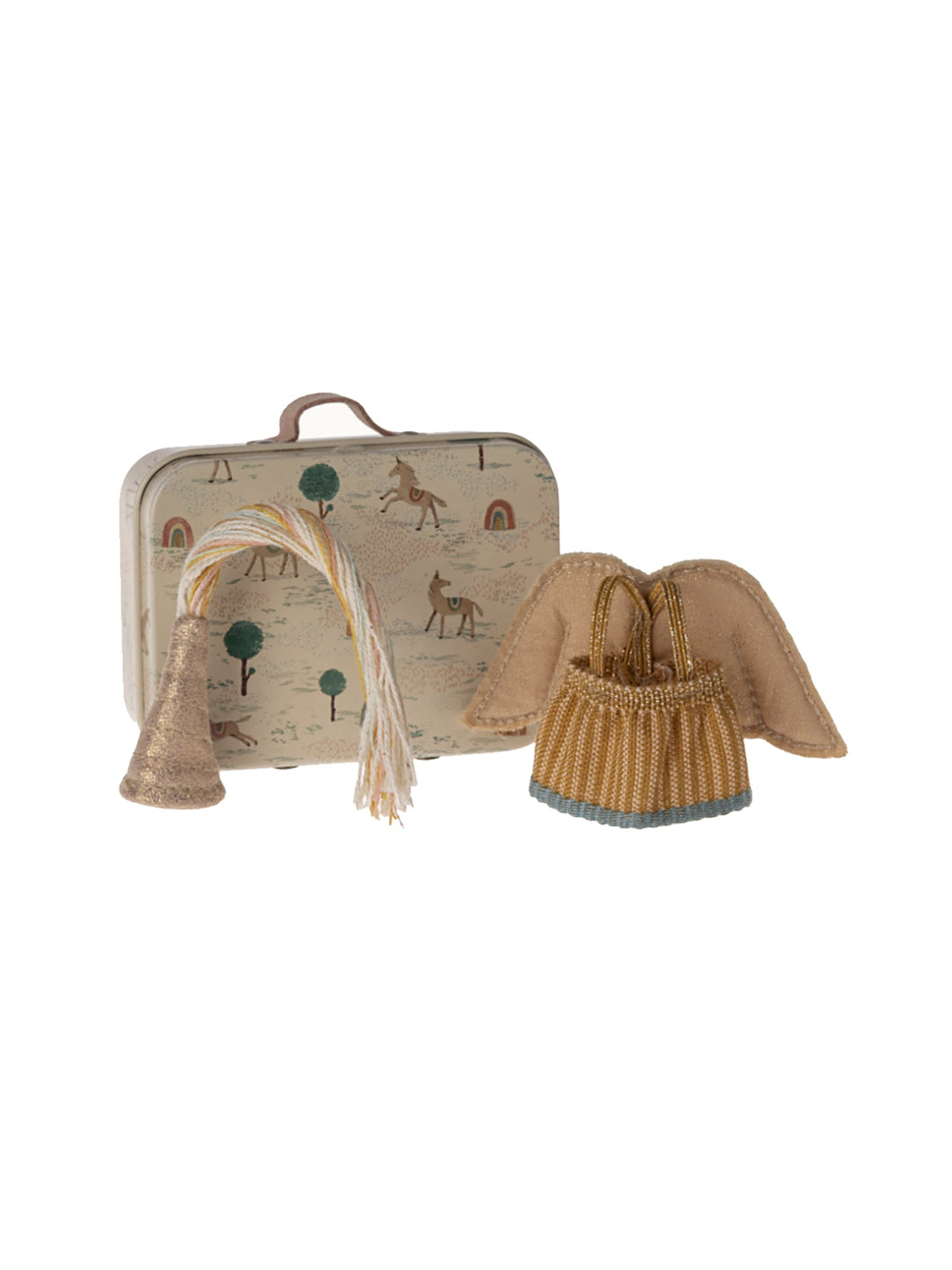 Fairy Clothes in Suitcase, Little Sister Mouse