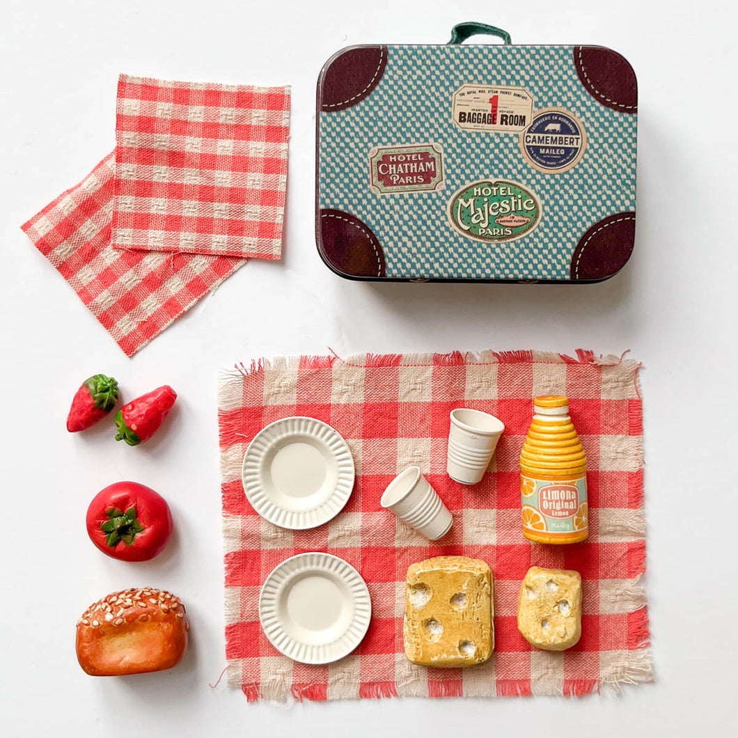 Picnic Set, Mouse
