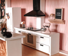 Dollhouse Kitchen Stand Mixer | Pink