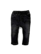 BLACK WASH DENIM