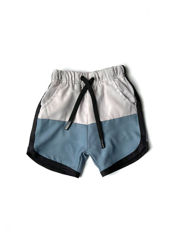 HYBRID PLAY + SWIM SHORTS -WAVES
