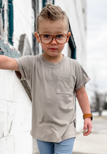 POCKET TEE - SAND Little Bipsy